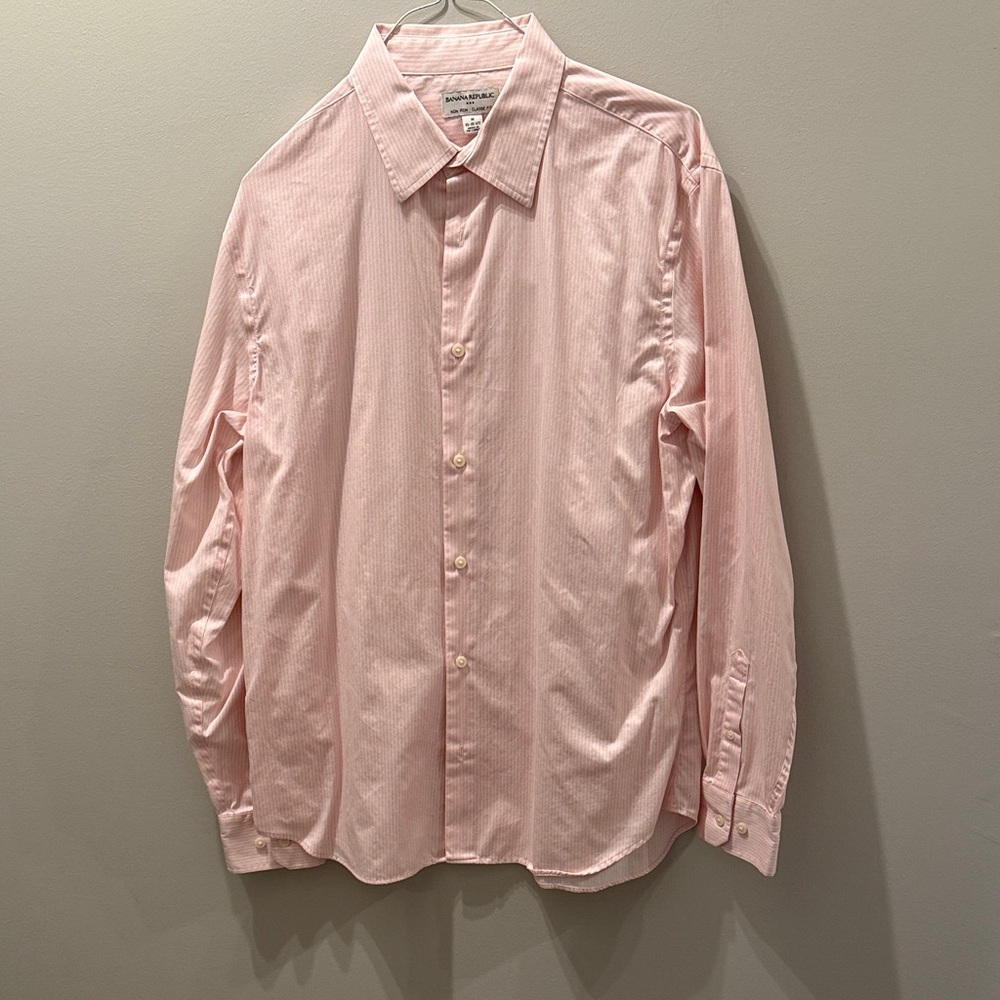 Banana Republic Light Pink Casual Button Down Shirt